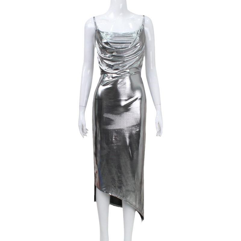 Sommer Damen unregelmäßig ausgehöhlt rückenfrei Schlitz Nachtclub Sexy Spice Girl trägt ein Neckholder-Kleid