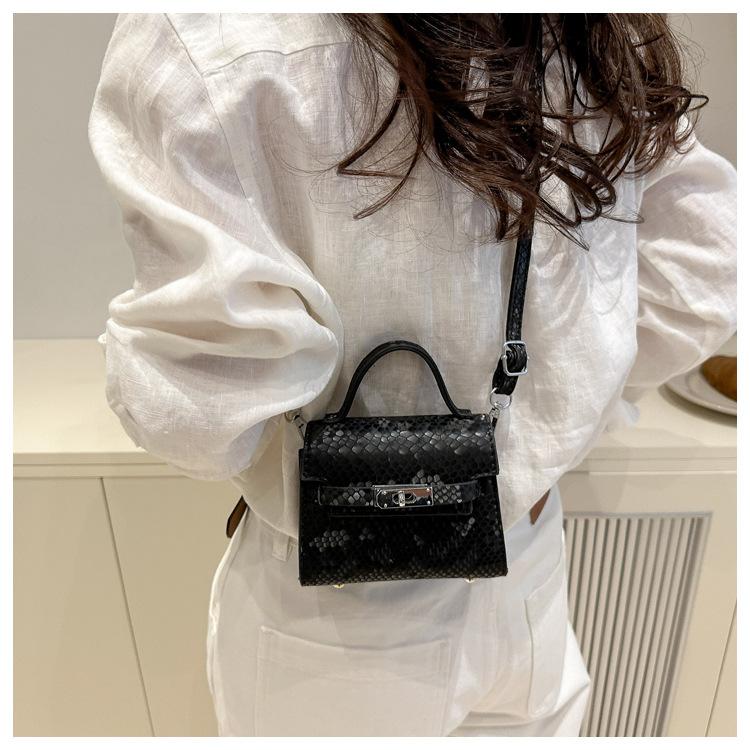 Texture Casual Retro Large Capacity Lock Buckle Handheld Crossbody Small Square Bag For Women