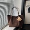 New Autumn and Winter Retro Large-capacity Shoulder Bag Trendy Fashion Tote Bag High-end Suede Versatile Bag
