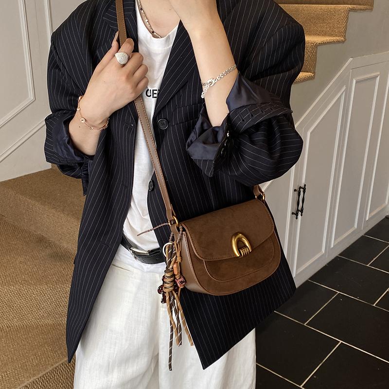 Retro Woman Small Leather Saddle Armpit Bags For Women Winter Shoulder Crossbody Bag Ladies Vintage  Handbags