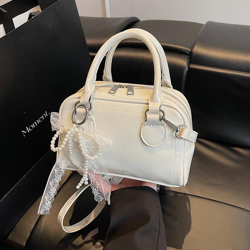 High-end niche bag women's summer versatile new fashion foreign-style messenger bag women's portable pillow bag