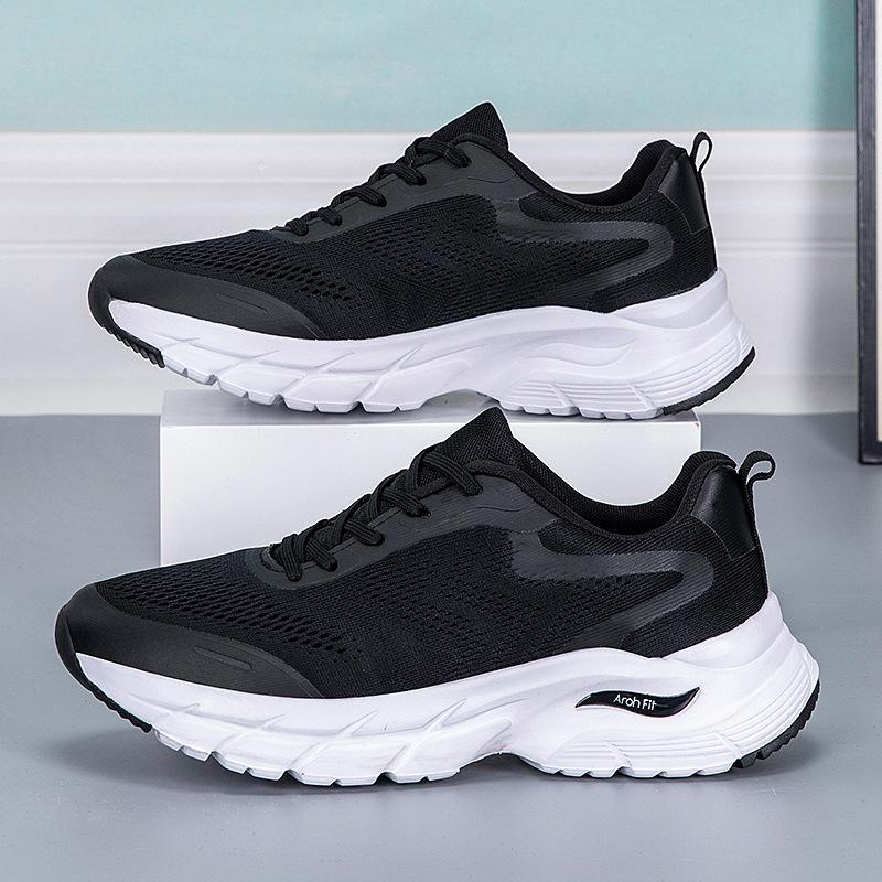 

2025 women s sports shoes spring and autumn models fly-woven breathable soft sole lightweight versatile casual shoes running shoes mother shoes 45