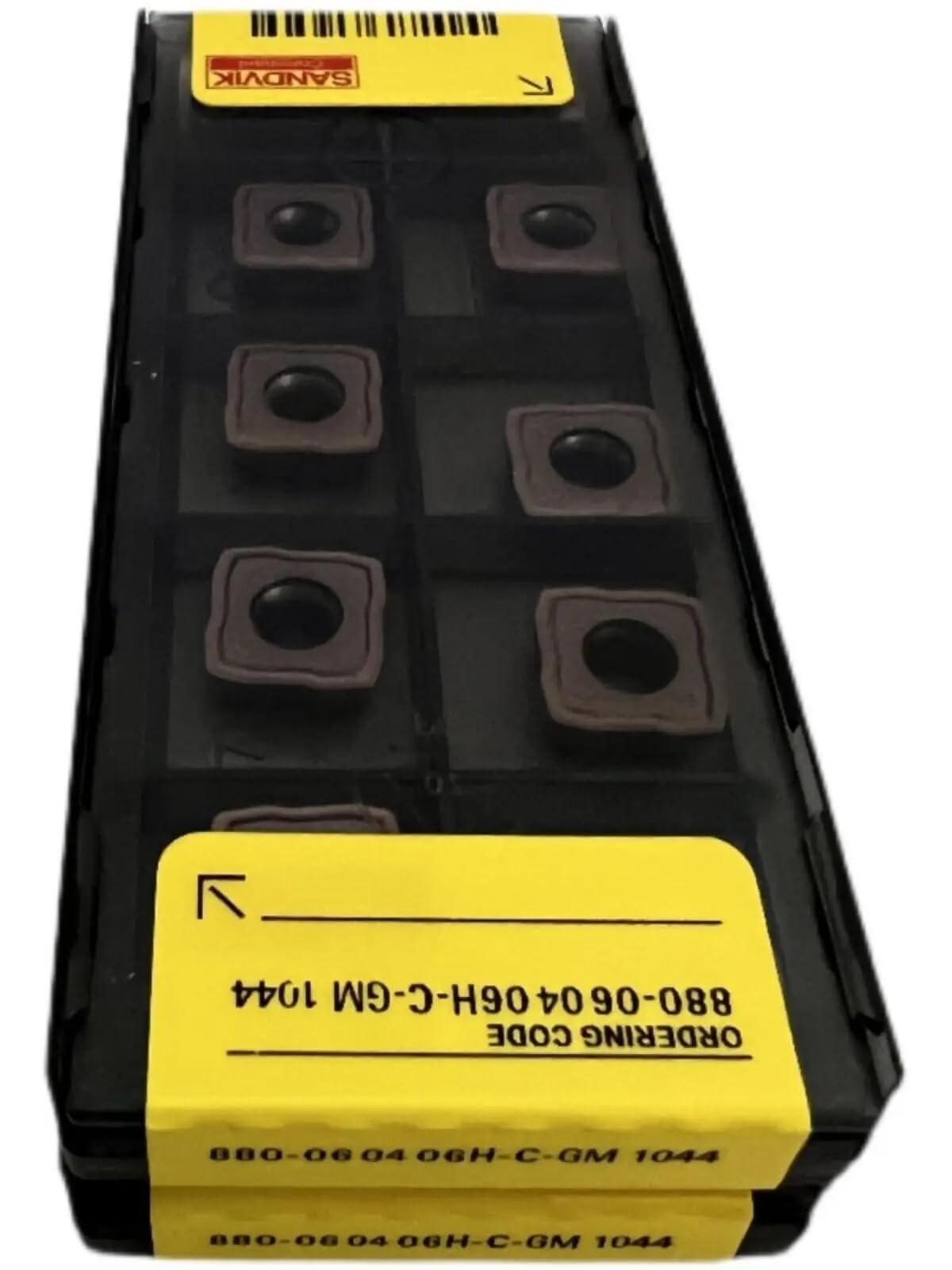 

Original Sandvik / 880-060406H-C-GM 1044 / CNC lathe carbide blade 10 PCS