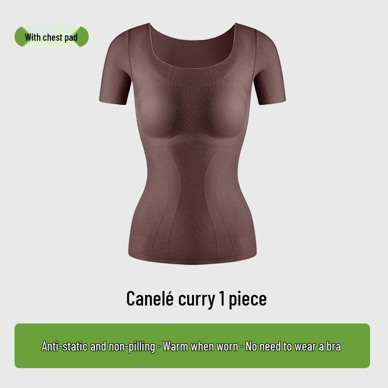 Zelfverwarmend, huidvriendelijk ondergoed met antistatische eigenschappen voor herfst en winter; voorzien van ingebouwde bh-pads.