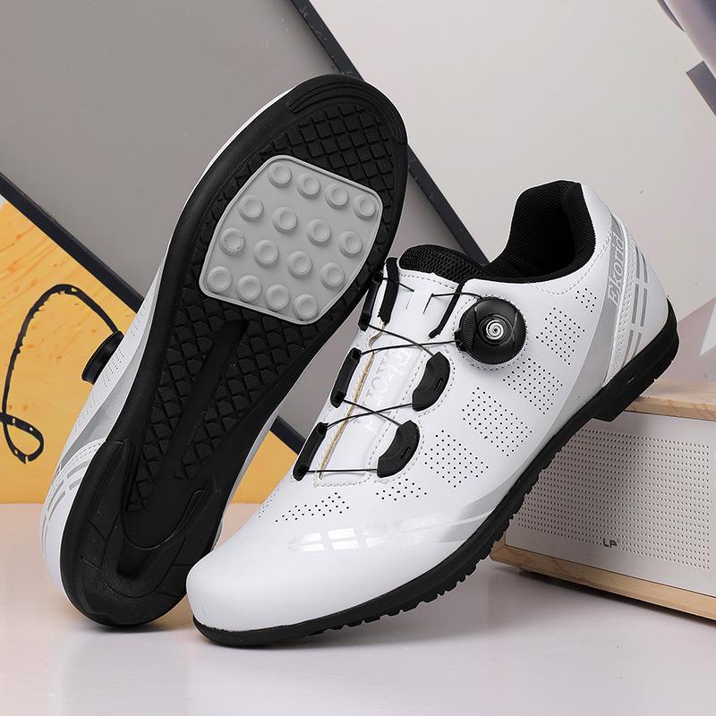 Aufgeschlossene Ganzjahres-Mountainbike-Schuhe - Unisex, Atmungsaktiv, Harte Sohle