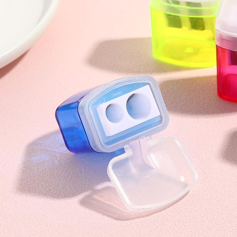 Double-hole Covered Plastic Pencil Sharpener for Students - Cute, Hand-cranked Children's Stationery Gift