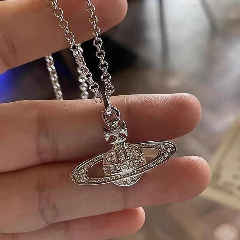Classics Light Luxury Saturn Necklace For Women Fashion Elegant Saturn Planet Pendant Necklaces Female Jewelry Birthday Gifts