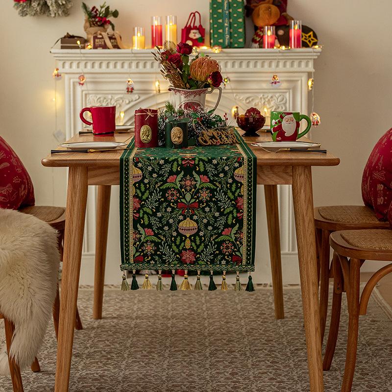 Christmas Color Table Flag American Retro Christmas Restaurant Atmosphere Decoration Tassel Cover Edge Cabine Bed Tail Flag New