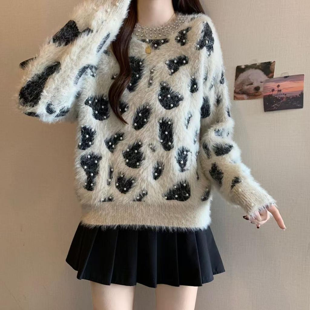 Autumn Winter Women's Mink Fleece Sweater Beaded Color Block Crew Neck Pullover Sweater Soft Warm Knit Top
