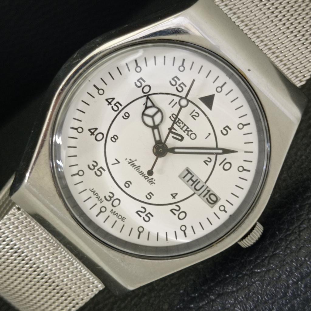 

АВТОМАТИЧЕСКИЕ ВИНТАЖНЫЕ ЧАСЫ SEIKO 5 ЯПОНИЯ 6309A МУЖСКИЕ С ЦИФЕРБЛАТОМ БЕЛОГО ЦВЕТА a701380-5 R206a-a701380