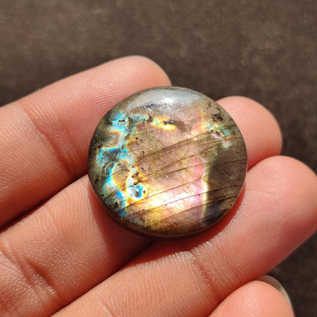 Round Shape Multi Purple Fire Natural Labradorite Loose Cabochon Gemstone, 38.15 Carat, 21x5 MM Size.