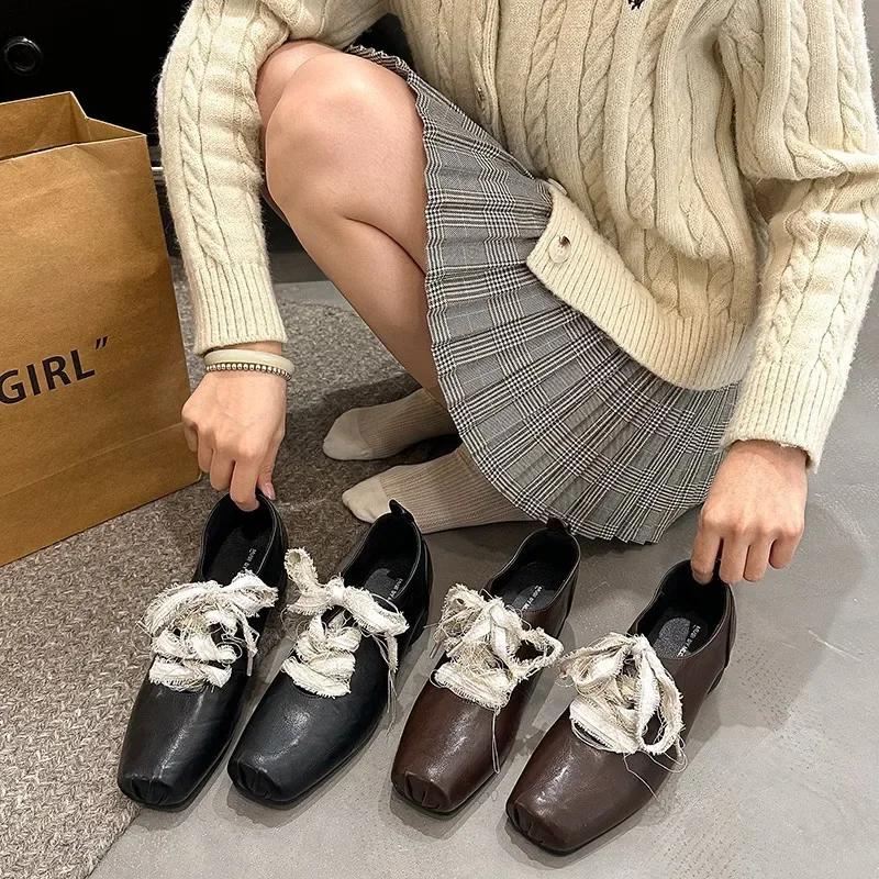 Fashion French Vintage Mary Jane Shoes Women's Spring 2025 Fashion Large Size British Style Square Head Knot Tied Single Shoes
