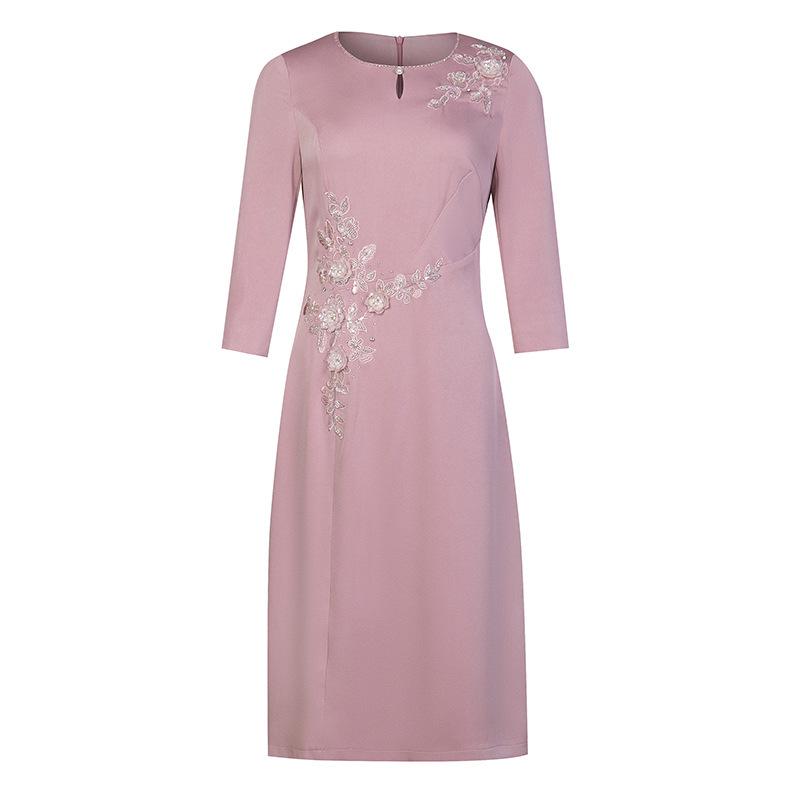 Elegant Light Pink Plus Size Autumn Banquet Gown for the Young Mother of the Groom