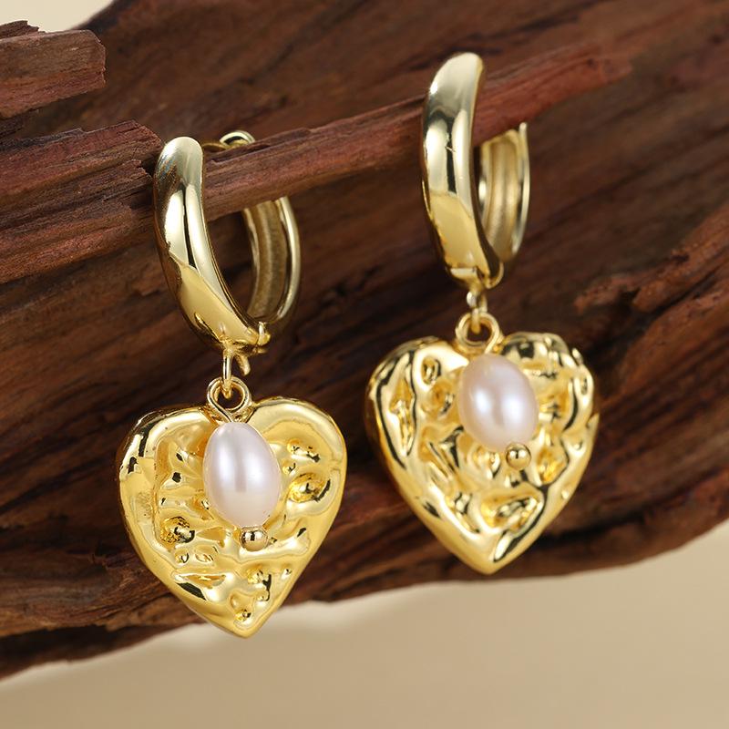 European & American Chic Irregular Heart Earrings: Sweet, Cool, High-End Style for Women