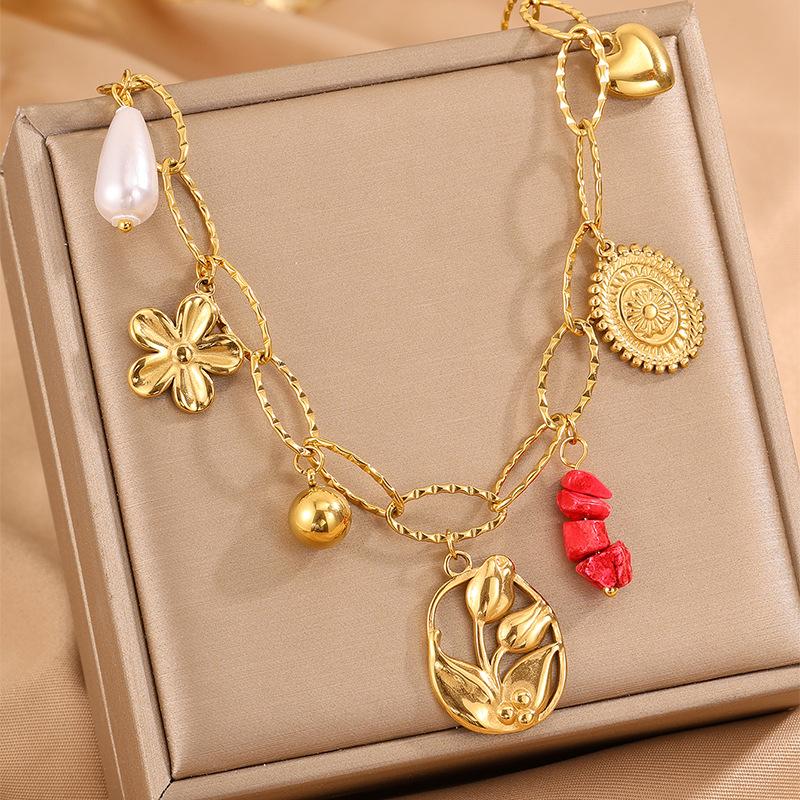 Titanium steel necklace, girls' high-end sense, fresh ing style, popular, non-fading pastoral necklace jewelry