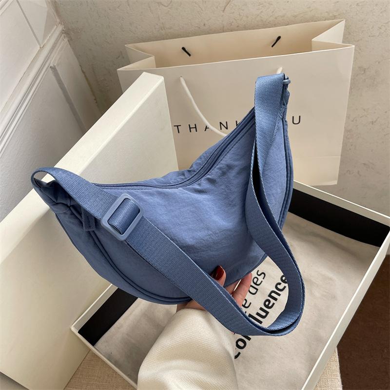 

U Home Нейлоновая холщовая сумка Женская модная сумка-пельмень Сумка-седло Сумка-мессенджер Прямые продажи