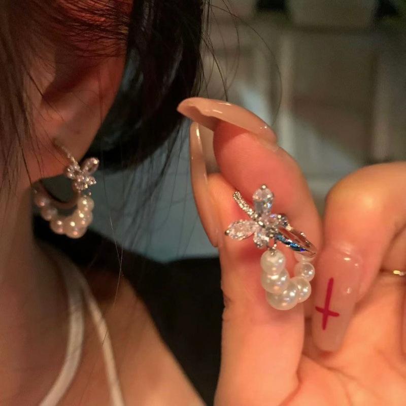 New Trendy 111 Silver Needle Zircon Butterfly Stud Earrings Women, Temperament Design Sense Fringed Pearl Earrings Cold Wind Earrings