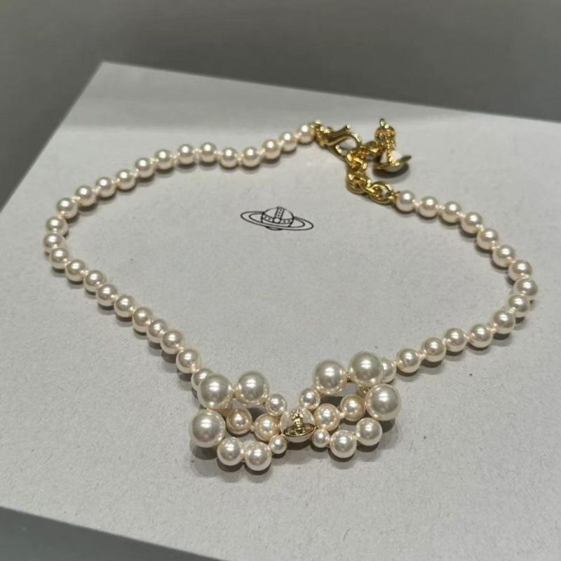 Empress Dowager Bow Knot Pearl Collarbone Necklace - Light Luxury & Sweet Design for Women золотой