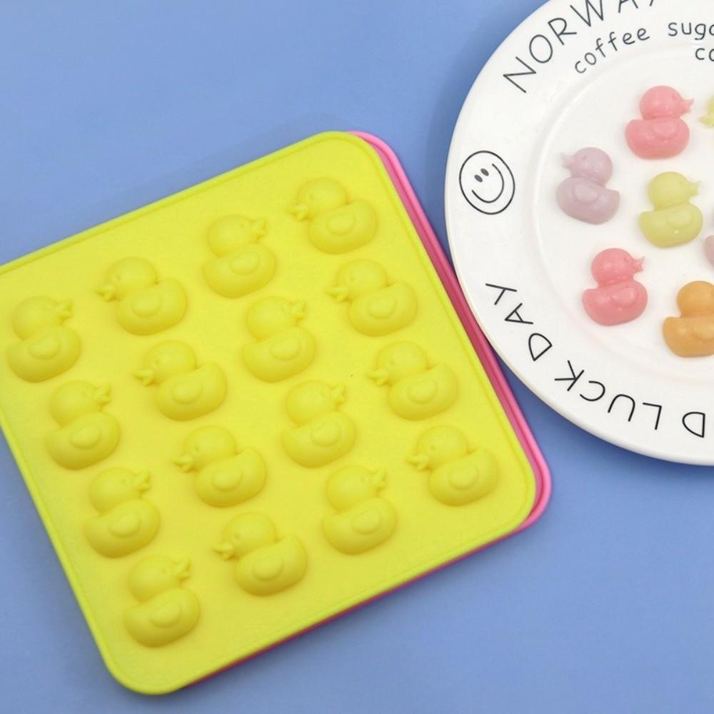 Cartoon Duck Chocolate Mold Heat Resistant Mousse Cake Mold Cute Design Silicone Mold For Baking