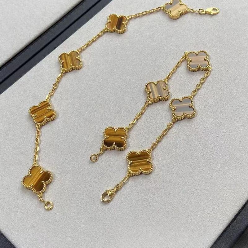 Luxury Four-leaf Clover Bracelet Unisex Versatile and Sophisticated Lucky Clover Bracelet