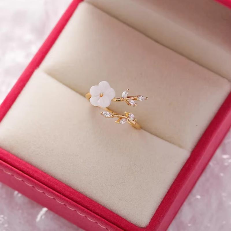 New Korean Exquisite Crystal Flower Fashion Temperament Sweet Versatile Love Opening Female Custom Jewelry