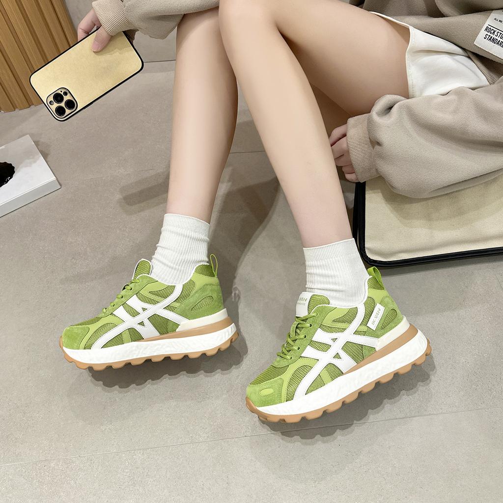 Casual moral training shoes New in spring and autumn New heightened platform, light and comfortable leather Forrest Gump shoes