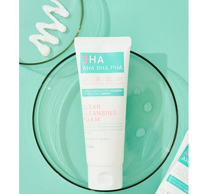 Esfolio 3HA Clear Cleansing Foam / Gentle Exfoliating & Soothing Cleanser