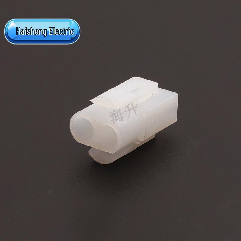 Automotive Female Connector 811972577