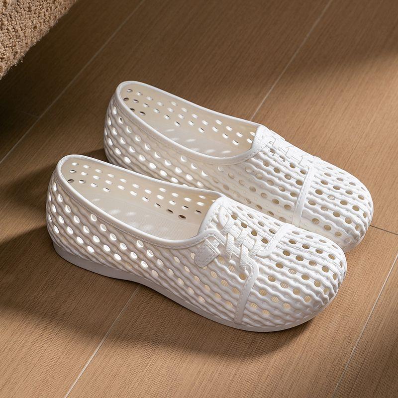 New Summer New Fashion Round Toe Nurse Shoes Soft Sole Non-slip Sandals Flat Shoes Breathable Casual Sports Women s Shoes 36 белый 1649₽