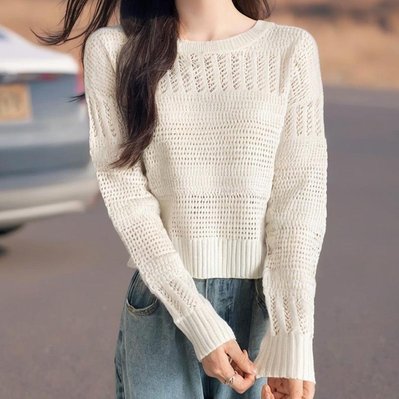 2025 Autumn Chic Loose Knit White Sweater with Round Neck for Women