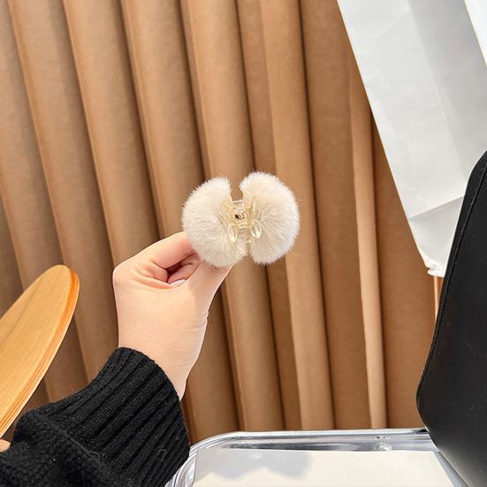 Hair Claw Strong Claws Fadeless Fall-resistant Non-shedding Non-slip Fluffy Fur Balls Fall Winter Plush Hair Clip Hair Accessory
