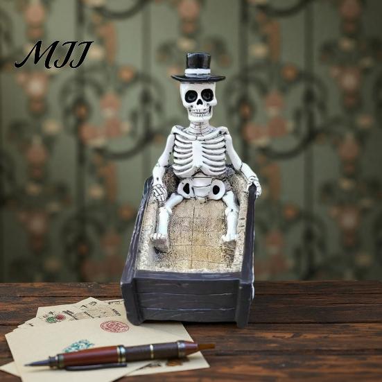 Gothic Desk Accessory Halloween Skull Ornament, Resin Skeleton Shape 3D Printed Office Ornament Figure, Portable Desktop Figurine Tabletop