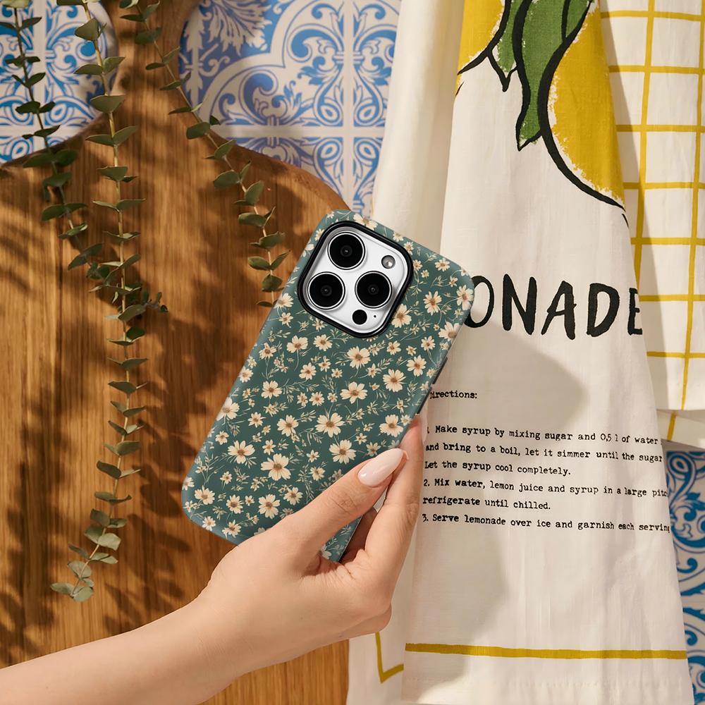 Small Green Flower Pattern Phone Case for IPhone 16 15 14 13 12 11 X XS XR XSMAX 7 8 Pro Max Plus Double-layer Back Cover