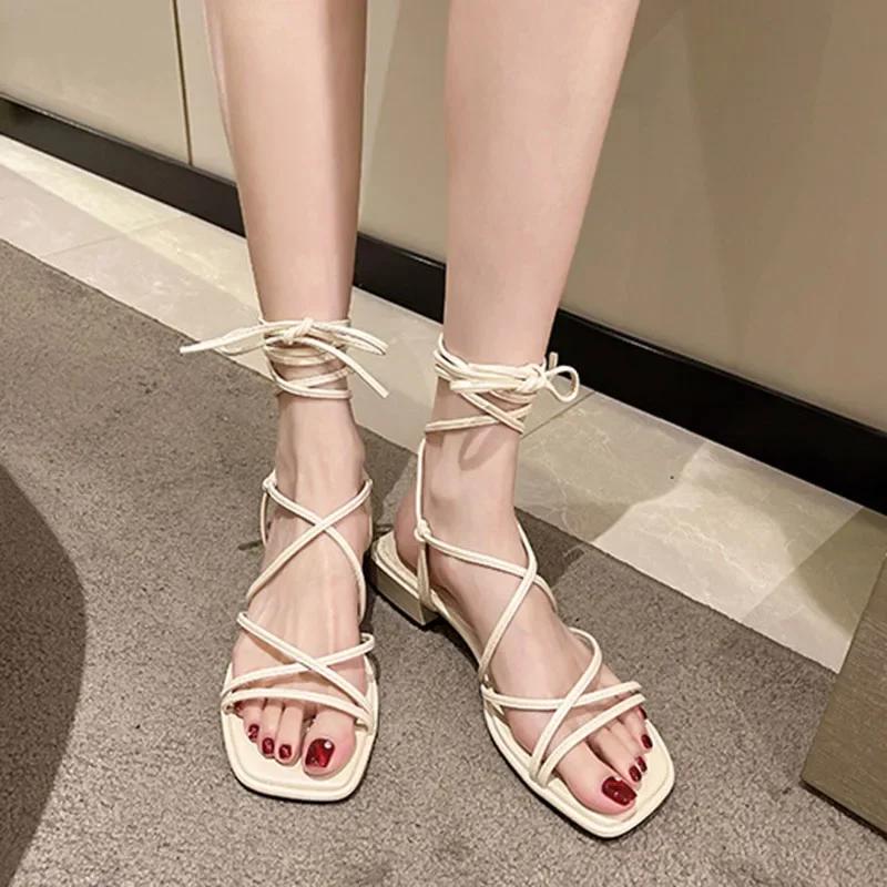 

Женская обувь Летние босоножки с перекрестными ремешками на толстом низком каблуке Женская модная обувь на шнуровке с открытым носком Женская обувь на квадратном каблуке 39 бежевый