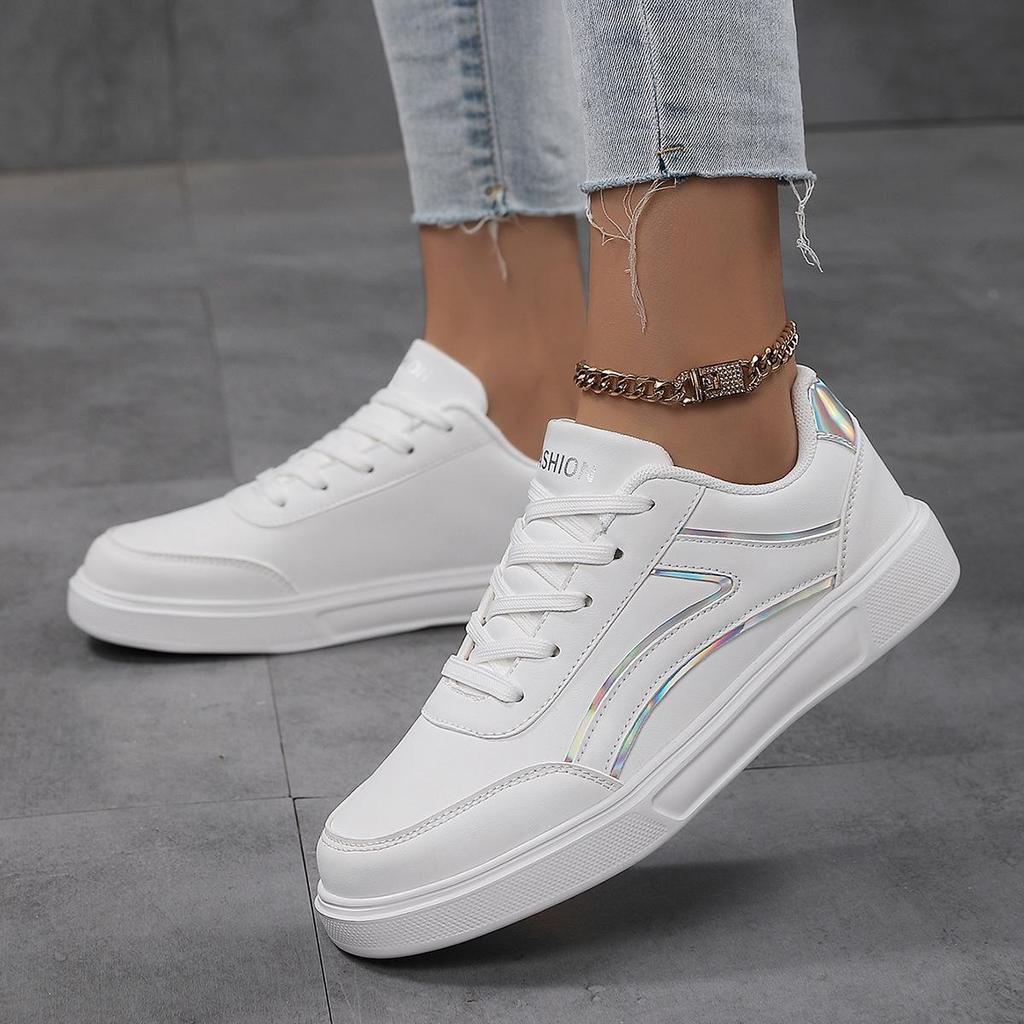 Plus Size White Skate Shoes for Women - Stylish, Breathable, Lightweight, Easy-to-Match Casual High School Sports Shoes, Korean Style.
