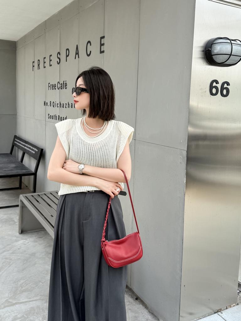 Leather Women's Simple First-layer Cowhide Bag 2025 New High-end Fashion Shoulder Messenger Mini Bag