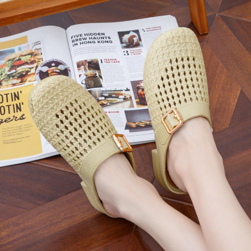 Yuzhihao Women's Casual Slip-On Sandals - New Summer Hollow Design, Closed-Toe, Low Heel