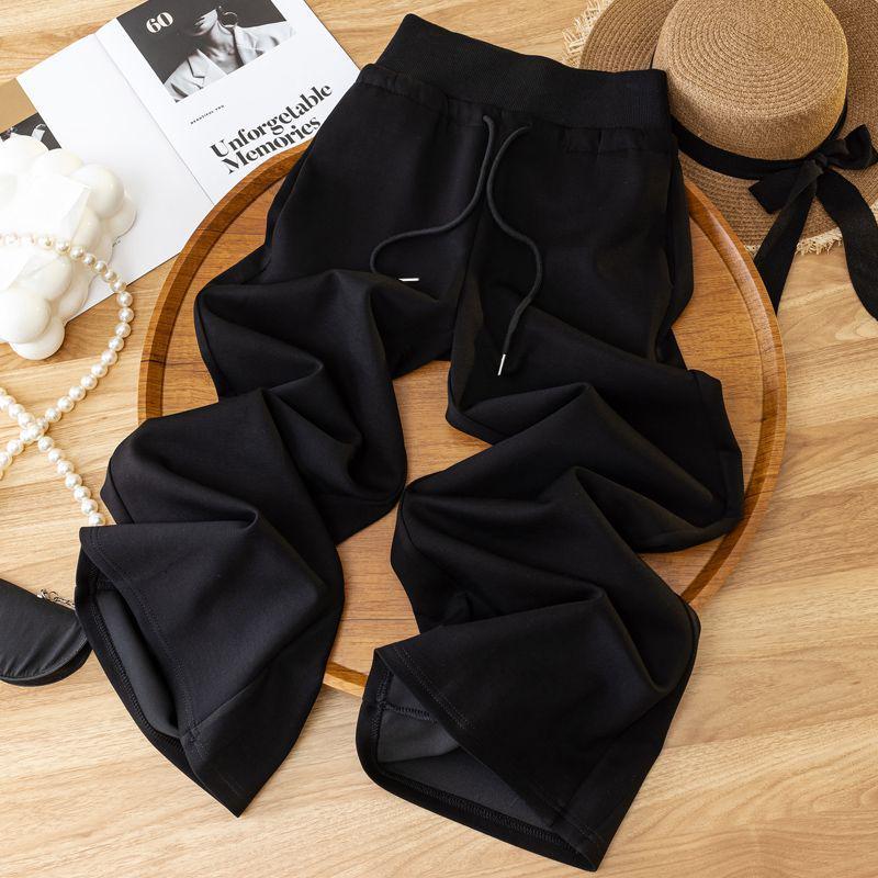 

Осенние женские брюки широкие от бедра в корейском стиле - Повседневные, свободного кроя, стройнящие, больших размеров. S чёрный