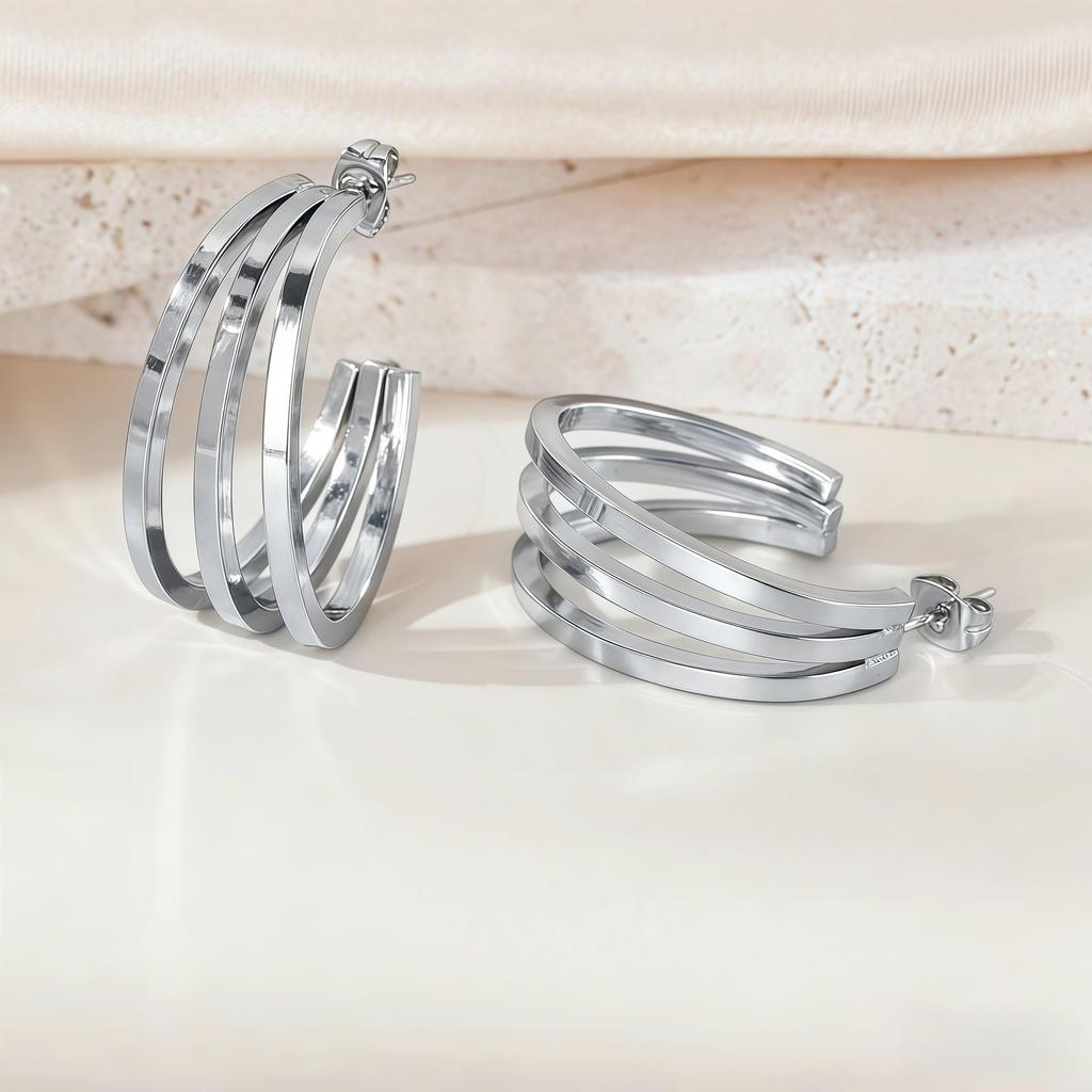 European & American Retro Geometric Hoop Earrings in Titanium Steel with 18K Texture - High-End Niche Design, Trendy Style for Women
