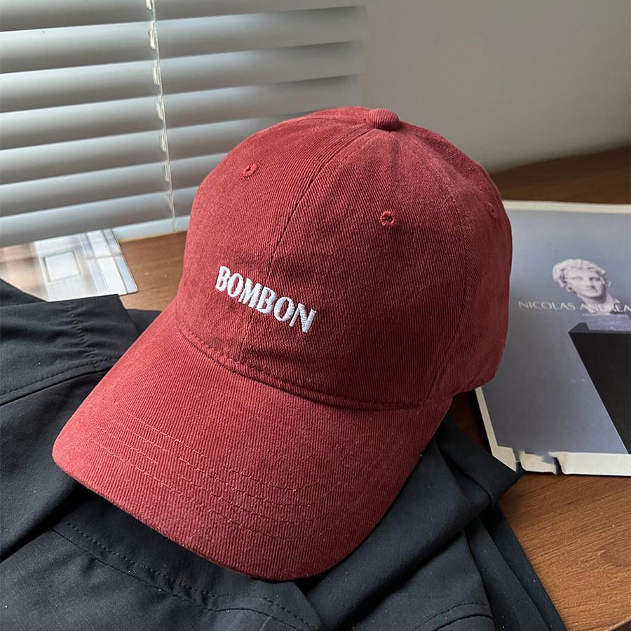 Minimalist Letter Embroidered Cotton Baseball Hat With Adjustable Fit For Daily Wear