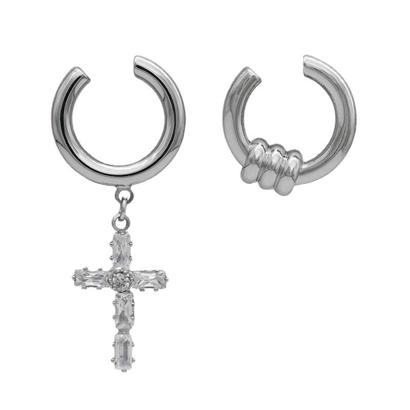 Hiphop Punk Zircon Cross Pendant Ear Clip Earrings for Men Women Fashion Geometric Metal C-Shaped Ear Clip Party Jewelry Gifts