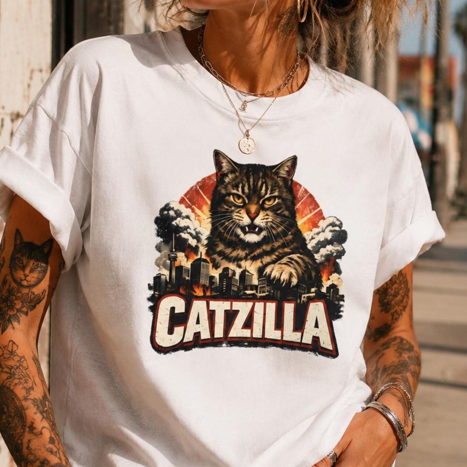 Catzilla Monster Cat T-Shirt | Retro Sunset Cat Graphic Tee, Vintage Palm Skyline Kaiju Cat Shirt, Funny Cat Lover Gift Tee XL