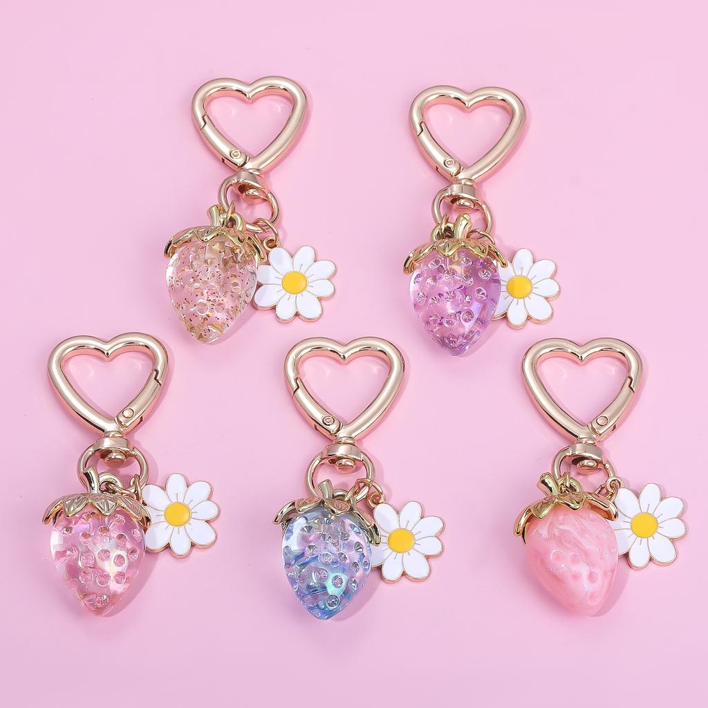 Cute Strawberry White Daisy Keychain Y2k Fruit Kawaii Heart Flower Keyring Backpack Pendant Men Women Jewelry Gifts