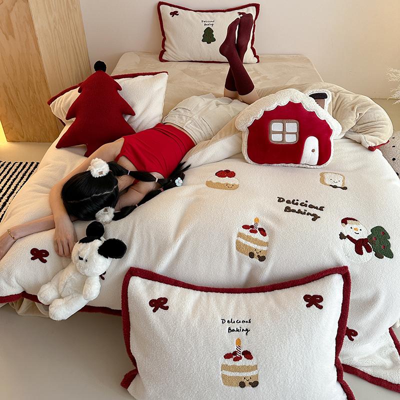 Cartoon Embroidered Warm Winter Bedding Set Imitation Cashmere Warmth Duvet Cover Set with Sheet Queen Quilt Cover Pillowcases