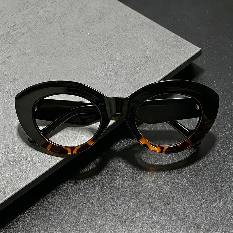 2026 New Large Frame Retro Cat Eye Presbyopia Glasses for Women Anti Blue Light High Definition Reading Eyewear +1.0 To +4.0