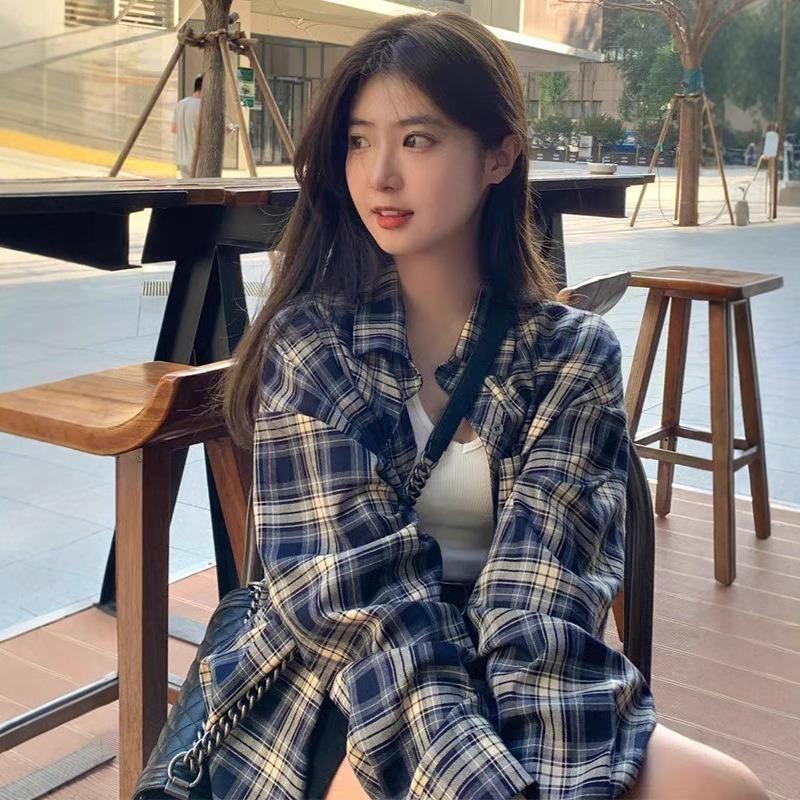 

2025 Новая американская ретро клетчатая рубашка Темпераментная Повседневная Модная Нишевая Свободная Универсальная Рубашка Куртка с длинным рукавом M чёрный