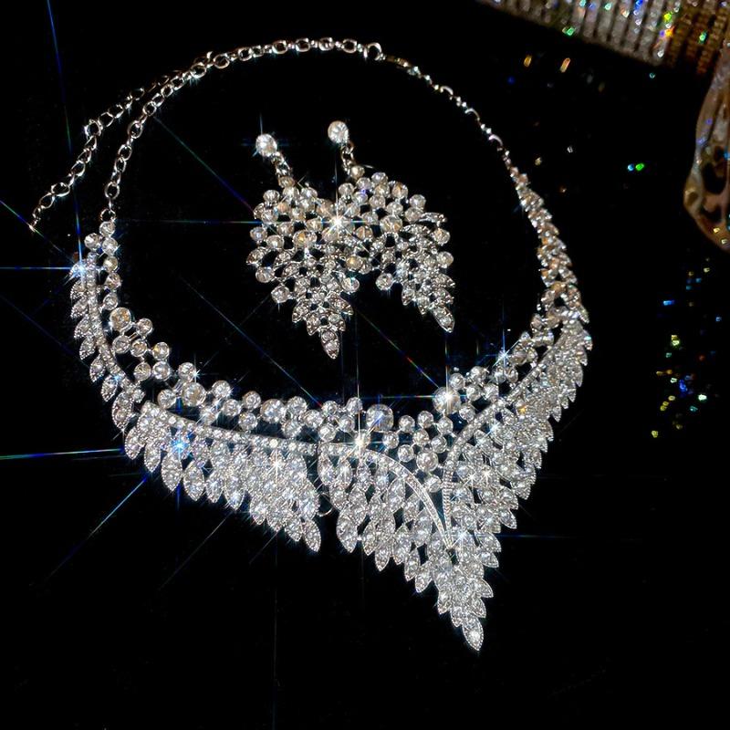 New exquisite diamond necklace earrings set party dress temperament high sense palace style jewelry wholesale