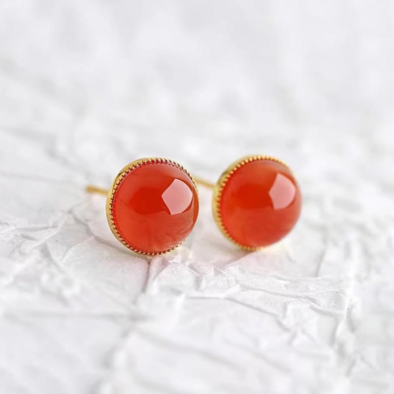 

Classic and minimalist ruby earings stud new in charms red circular earrings for women suitable for daily jewelry gifts banquets красный