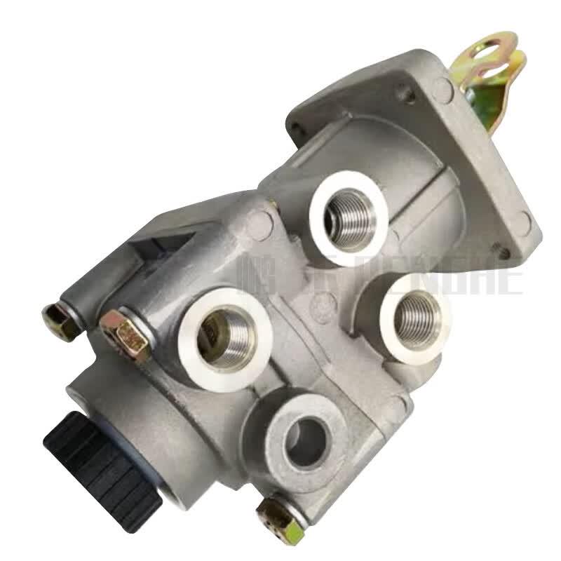 Dongfeng EQ1120GA Brake Master Cylinder