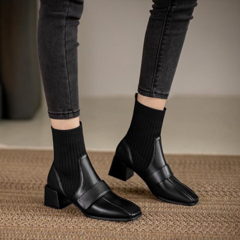 Autumn and winter women's Martin boots large size medium heel comfortable square heel Korean version women's boots new square head sleeve medium boots